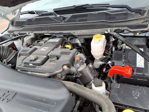 Used 2024 RAM 5500 Tradesman AWD/4WD image 13