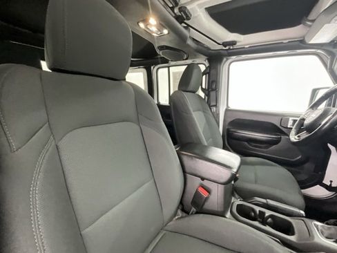 Used 2021 Jeep Wrangler Unlimited Sport image 12