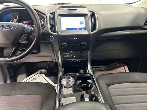 Certified 2020 Ford Edge SE image 29