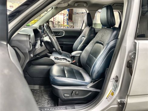 Used 2022 Ford Bronco Sport Outer Banks image 11