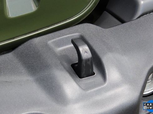 Used 2022 Jeep Wrangler Unlimited Sport image 37