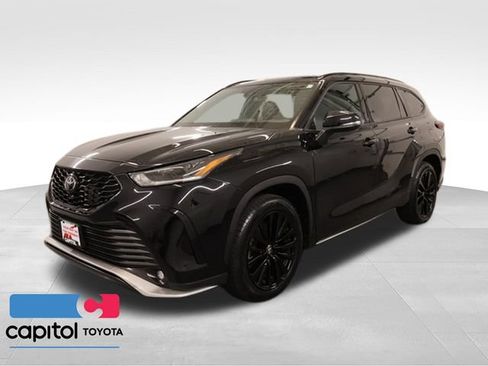 Certified 2025 Toyota Highlander XSE AWD/4WD image 6