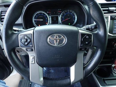 Used 2019 Toyota 4Runner SR5 AWD/4WD image 12