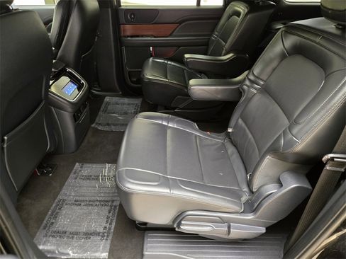 Used 2024 Lincoln Navigator L 4WD image 19