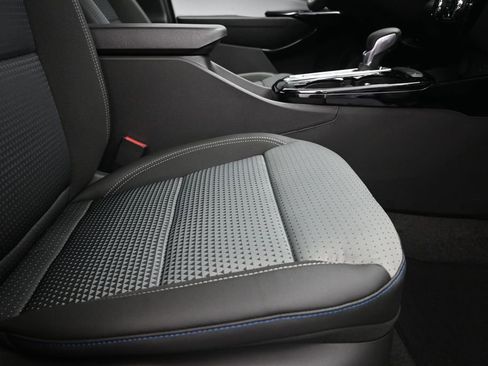 New 2026 Chevrolet Trax LT FWD image 24