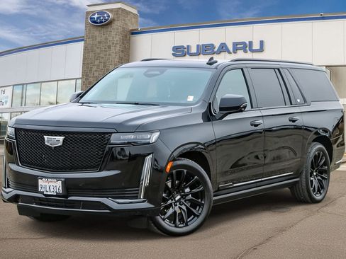 Used 2023 Cadillac Escalade ESV Sport Platinum w/ LPO, ONYX Package image 1