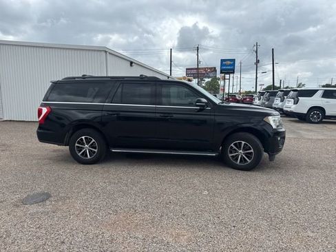 Used 2018 Ford Expedition Max XLT w/ Equipment Group 202A image 5