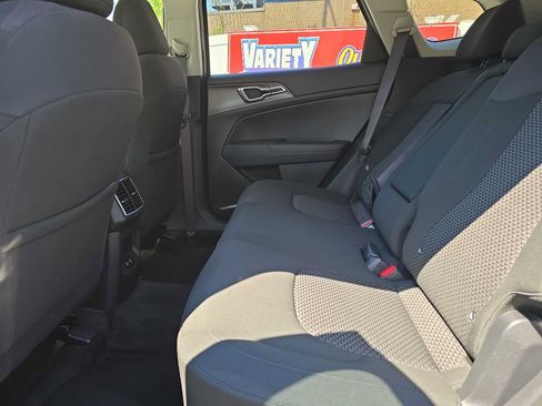 Used 2026 Kia Sportage LX FWD image 16
