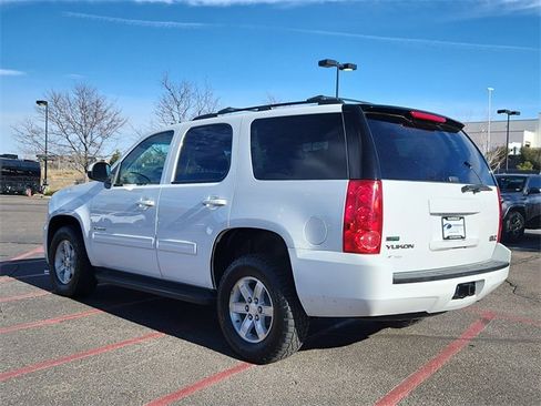 Used 2011 GMC Yukon SLE w/ Suspension Package, Off-Road image 3