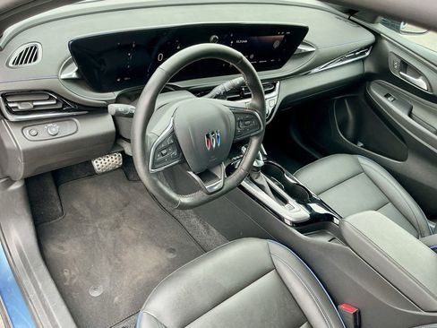 Used 2024 Buick Envista Sport Touring w/ Convenience I Package image 39