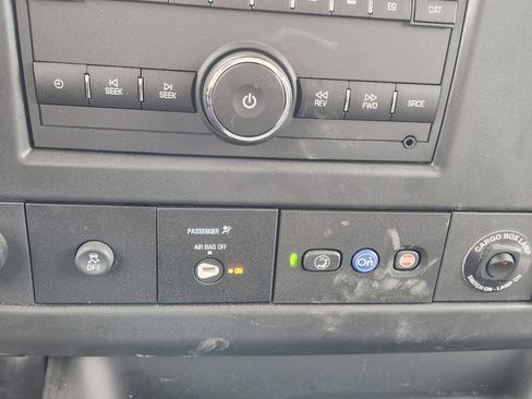 New 2024 Chevrolet Express 3500 w/ Power Convenience Package image 19