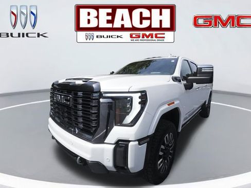 Used 2024 GMC Sierra 2500 Denali Ultimate w/ Max Trailering Package AWD/4WD image 7