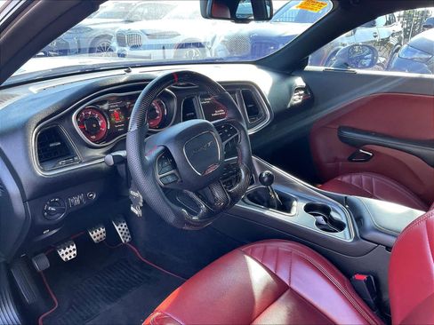 Used 2018 Dodge Challenger SRT Hellcat image 16
