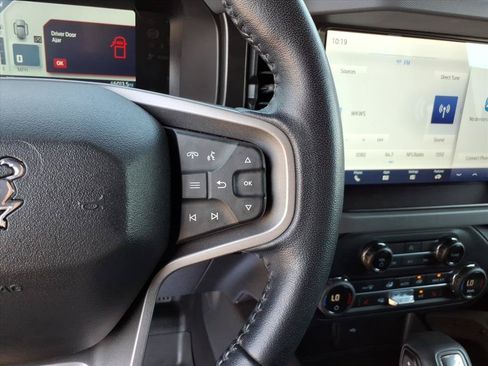 Used 2023 Ford Bronco Everglades AWD/4WD image 16