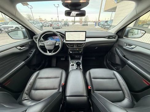 Used 2023 Ford Escape Platinum image 20