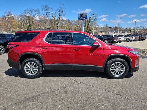 Used 2023 Chevrolet Traverse LT AWD/4WD image 7