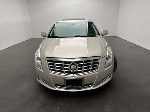 Used 2013 Cadillac XTS Luxury w/ Driver Awareness Package AWD/4WD image 3