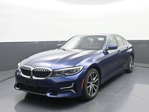 Used 2020 BMW 330i xDrive Sedan AWD/4WD image 1