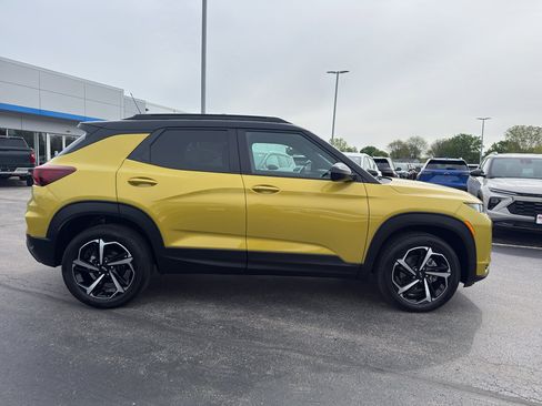 Used 2023 Chevrolet TrailBlazer RS w/ Convenience Package AWD/4WD image 4