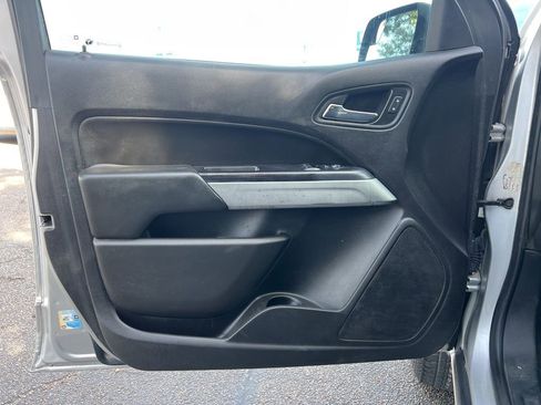 Used 2018 Chevrolet Colorado LT w/ LT Convenience Package image 21