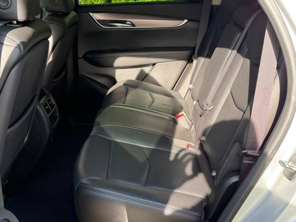 Used 2019 Cadillac XT5 Luxury AWD/4WD image 10