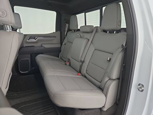 Used 2026 Chevrolet Silverado 1500 LTZ w/ Technology Package RWD image 30