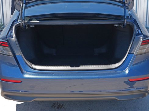 Used 2024 Honda Accord EX image 9