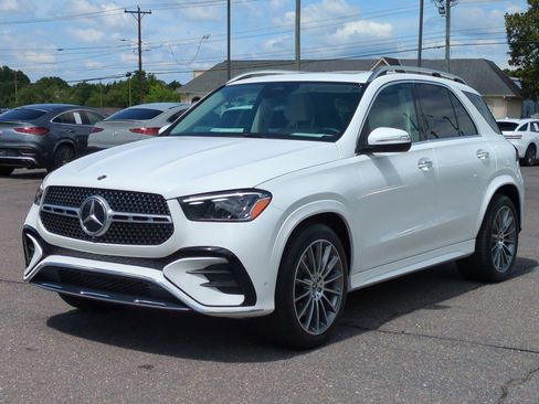 Certified 2024 Mercedes-Benz GLE 450e 4MATIC image 7