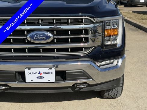 Used 2023 Ford F150 Lariat w/ Trailer Tow Package image 11