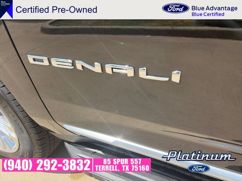 Used 2025 GMC Yukon Denali AWD/4WD image 10