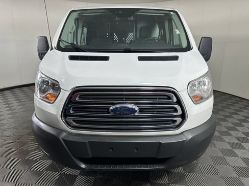 Used 2018 Ford Transit 250 130 Low Roof w/ Exterior Upgrade Package RWD image 8