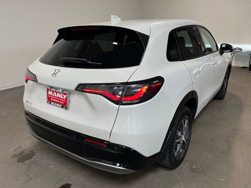 Used 2024 Honda HR-V EX-L image 3
