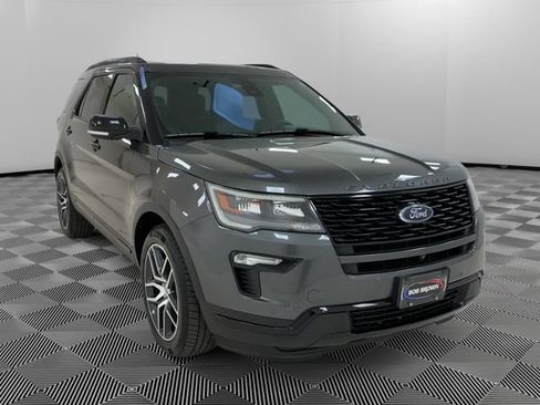Used 2018 Ford Explorer Sport w/ Equipment Group 401A AWD/4WD image 7