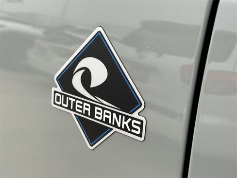 Used 2023 Ford Bronco Outer Banks image 17