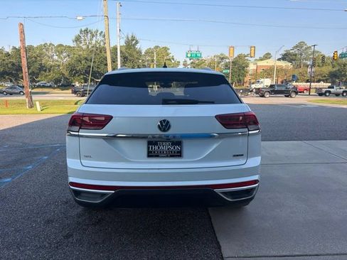 Used 2022 Volkswagen Atlas Cross Sport SEL AWD/4WD image 6