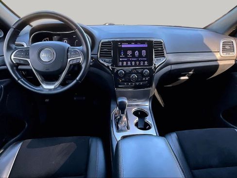 Used 2021 Jeep Grand Cherokee Laredo X RWD image 15