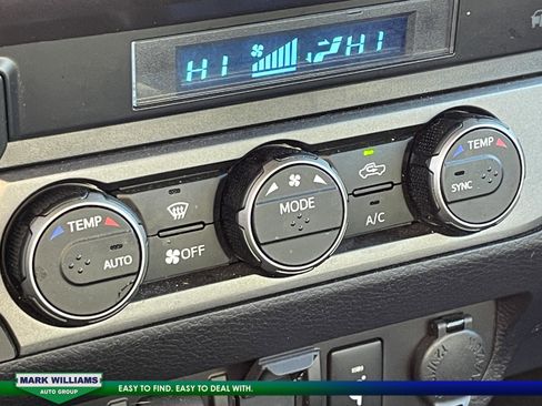 Used 2021 Toyota Tacoma TRD Off-Road image 20