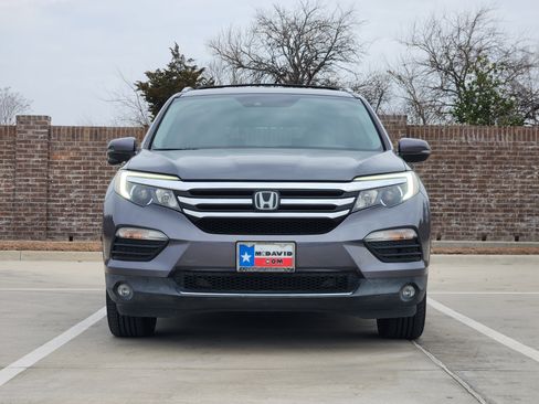Used 2016 Honda Pilot Touring image 2