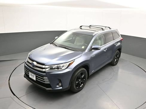 Used 2017 Toyota Highlander Limited Platinum w/ Carpet Mat Package AWD/4WD image 36