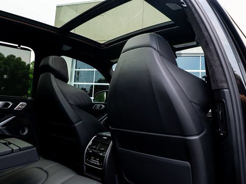 Used 2021 BMW X5 M w/ Competition Package AWD/4WD image 45