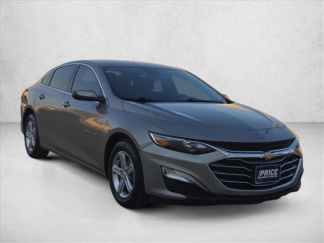 Used 2025 Chevrolet Malibu LS FWD image 3