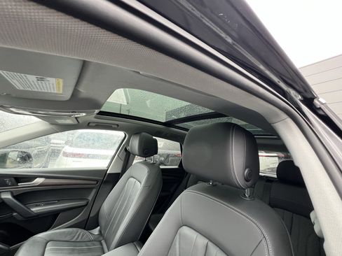 Used 2021 Audi Q5 Premium Plus w/ Premium Plus Package image 17