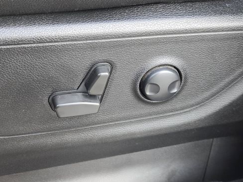 Used 2022 RAM 1500 Big Horn RWD image 25