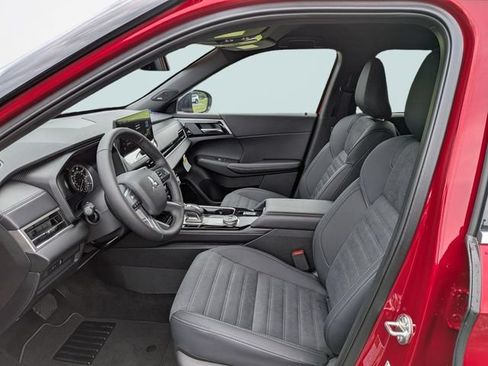 New 2026 Mitsubishi Outlander LE FWD image 18