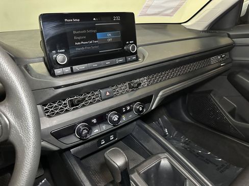 Certified 2024 Honda Accord LX image 27