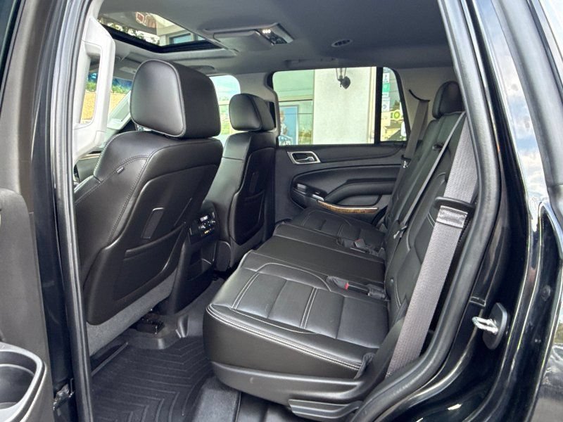 Used 2015 GMC Yukon Denali w/ Premium Package AWD/4WD image 13