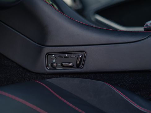 Used 2015 Aston Martin Vanquish Coupe RWD image 33