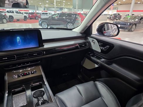 New 2026 Lincoln Aviator Reserve image 16