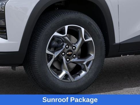 New 2026 Chevrolet Trax LT w/ Sunroof Package FWD image 10