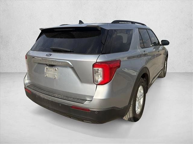 Used 2022 Ford Explorer XLT RWD image 5